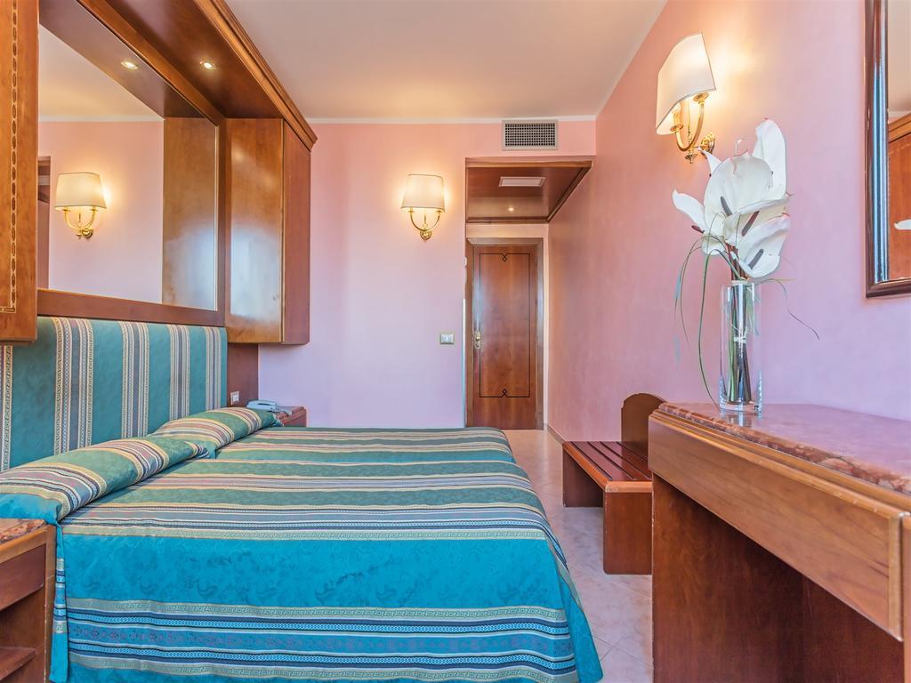 Raeli Hotel Siracusa Rzym Zewnętrze zdjęcie